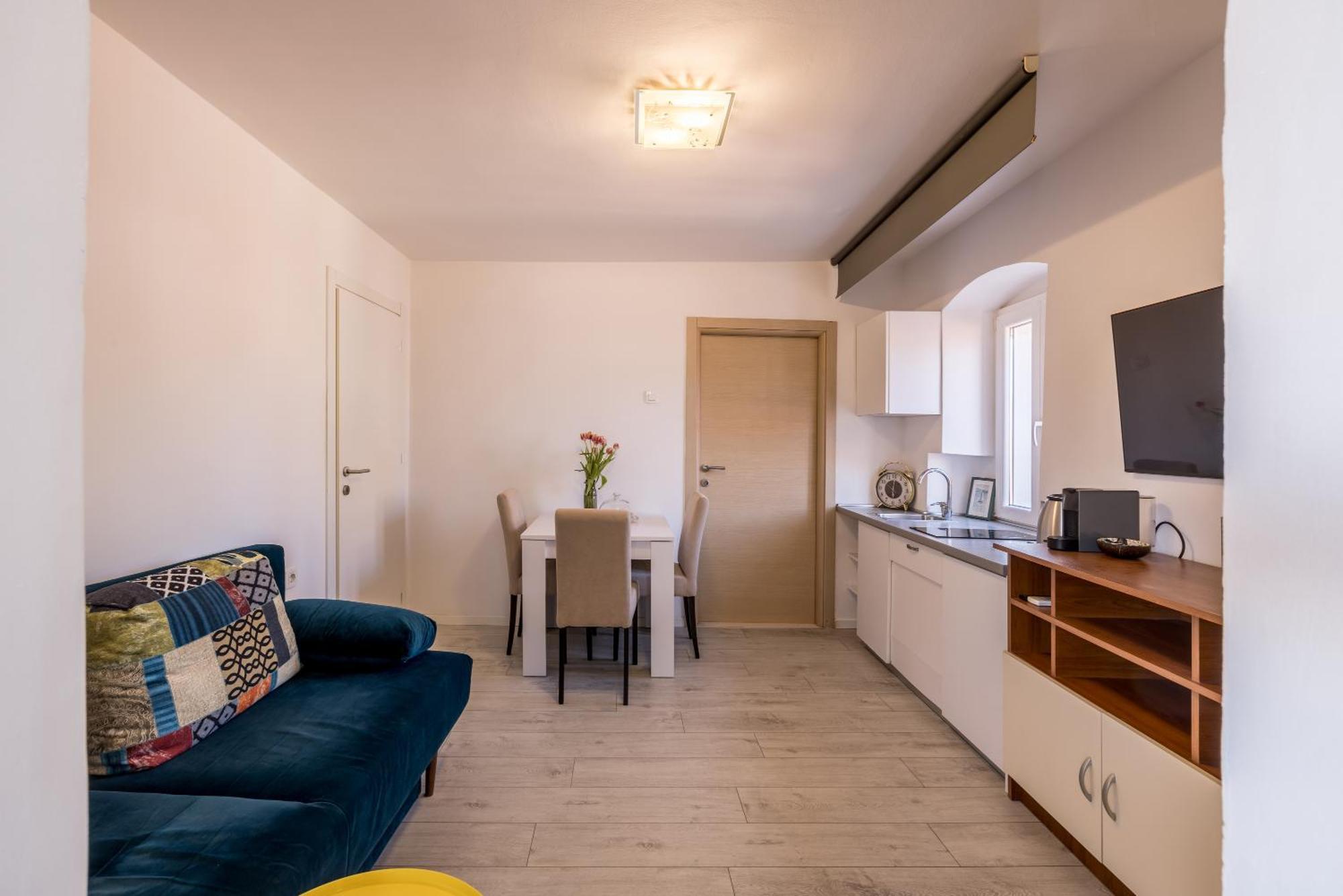 Split Central City Apartment 외부 사진